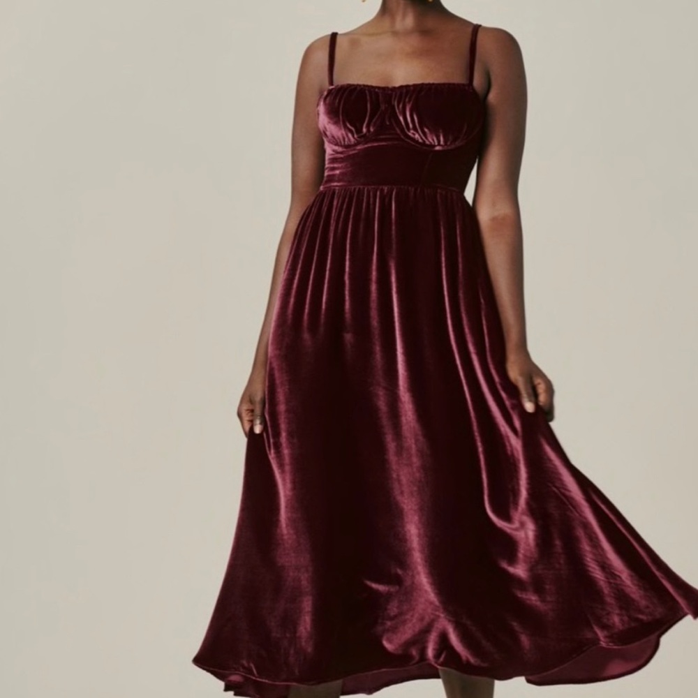 NWT Reformation Inessa dress size 8 prune velvet